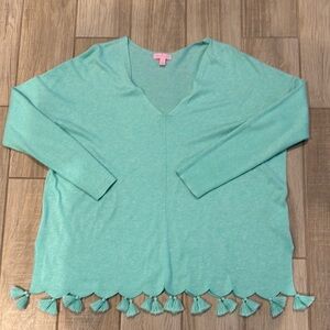 Teal V-Neck Sweater with Tassel Hem
Lilly Pulitzer sweater